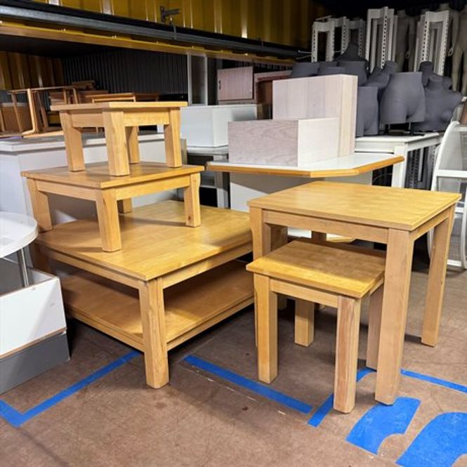 Huvudbild Exponeringsbord i Björkfanér - begagnad