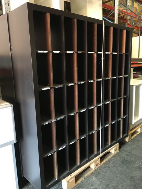 Huvudbild Hylla med 25 fack - begagnad