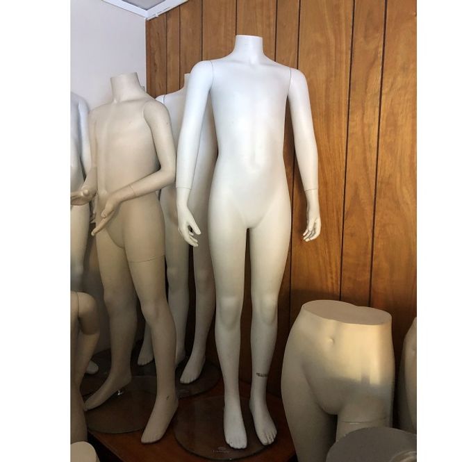 Huvudbild Headlessdocka Barn 10 år - begagnad