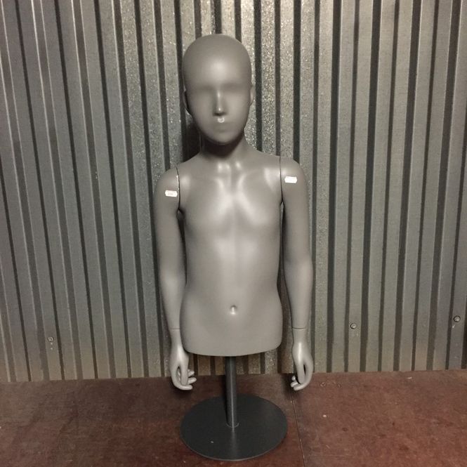 Huvudbild Barnbyst på stativ - begagnad