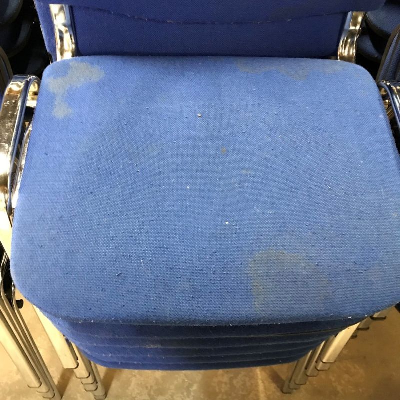 Stol Rio stapelbar blå/krom - begagnad