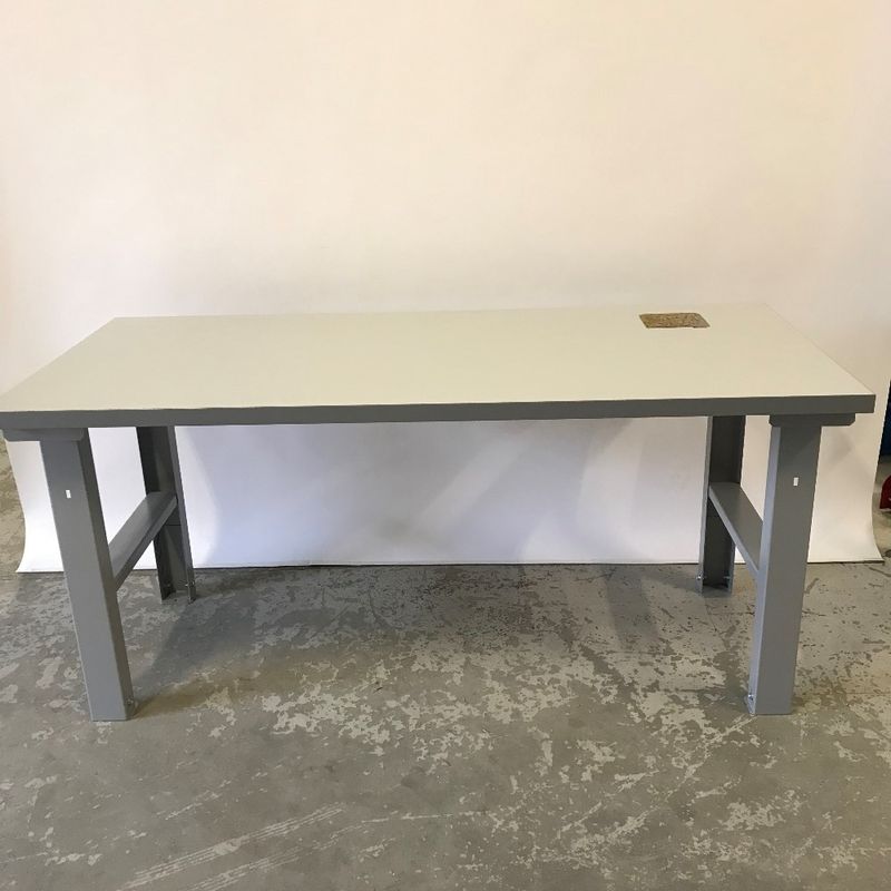 Arbetsbänk med laminatskiva 180x80cm