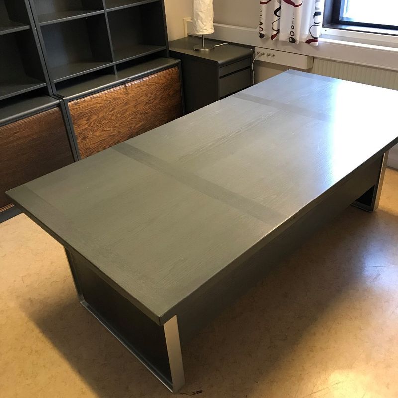 Skrivbord Joc grått - begagnad