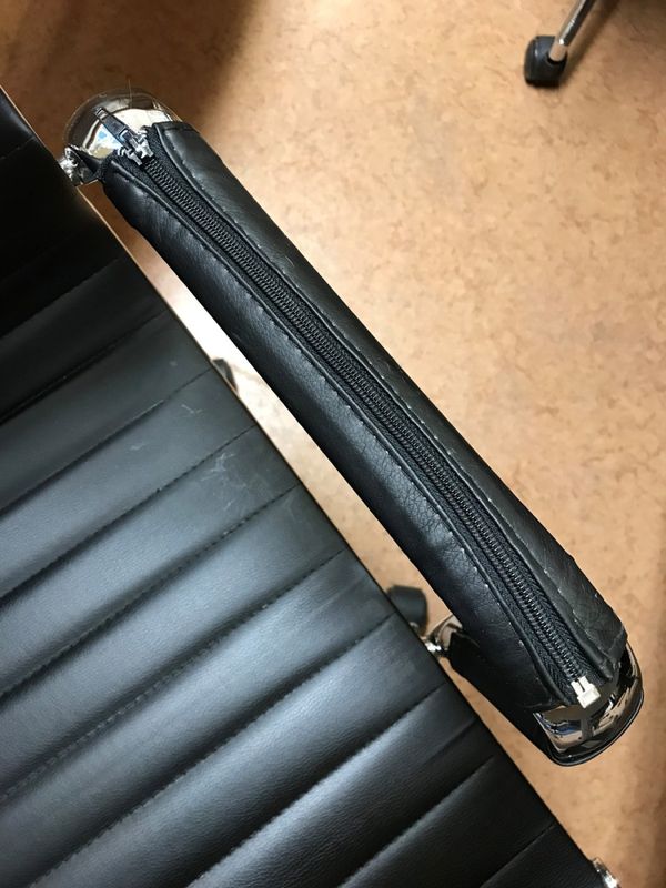 Stol Viva 480 konstläder svart - begagnad